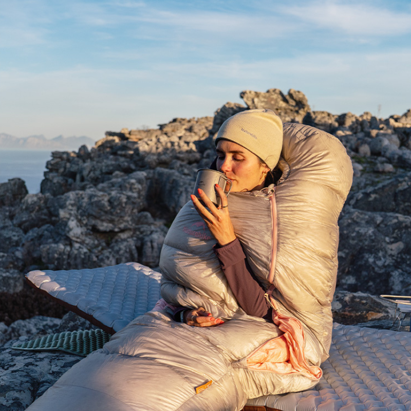 Naturehike zimní čepice z merino vlny 62g - černá